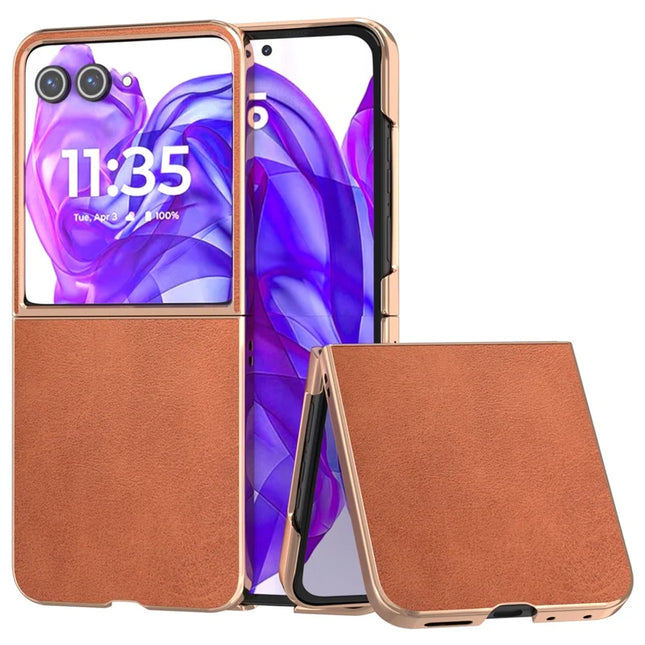 For Motorola Razr 50 Ultra 5G Case Electroplating Phone Cover Cowhide Texture PU+TPU Protective Case - Brown