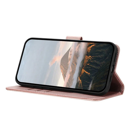 YX0090 For iPhone 16 Pro Max Case Triangle Imprint Leather Phone Cover with Lanyard