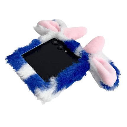 For Motorola Razr 50 5G / Razr 2024 5G Case Fluffy Cute Cow Winter Plush Inner TPU Phone Cover