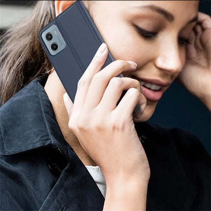 For Motorola Moto E15 4G  /  G05 4G Case PU Leather Phone Cover with Card Holder Stand Magnetic Closure
