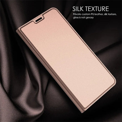 For Motorola Moto E15 4G  /  G05 4G Case PU Leather Phone Cover with Card Holder Stand Magnetic Closure