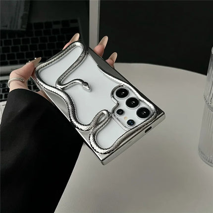 For Samsung Galaxy S22 Ultra 5G Bumper Case Hollow Snake Design TPU Phone Cover - Electroplated Silver